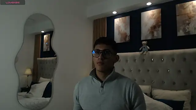 SalvadorFit online show from March 3, 2026, 8:15 pm