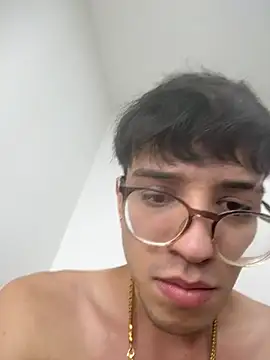 Snapshot of arthurdavies chatting on October 27, 2025, 3:43 am arthurdavies online show from October 27, 2025, 3:43 am