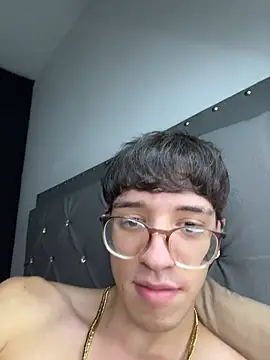 Snapshot of arthurdavies chatting on November 10, 2025, 3:38 am arthurdavies online show from November 10, 2025, 3:38 am