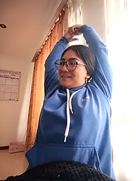 Violettabloom  online show from October 8, 2025, 7:22 pm