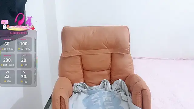 Xiaoxiao-258 online show from October 18, 2025, 1:08 am