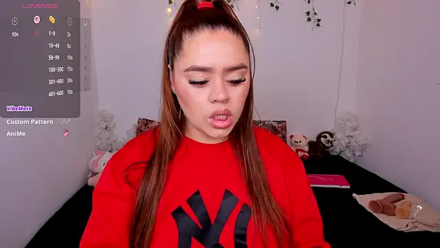 isabella arias2 online show from April 9, 2026, 6:19 am