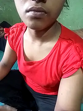 Snapshot of Cute_Couple59 chatting on November 6, 2025, 6:14 am Cute Couple59 online show from November 6, 2025, 6:14 am