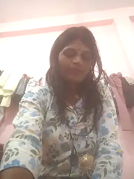 Snapshot of Hott_cutgirl chatting on October 3, 2025, 11:18 am Hott cutgirl online show from October 3, 2025, 11:18 am