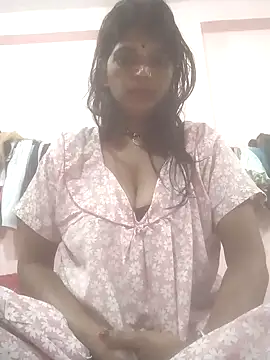 Snapshot of Hott_cutgirl chatting on October 3, 2025, 11:24 pm Hott cutgirl online show from October 3, 2025, 11:24 pm