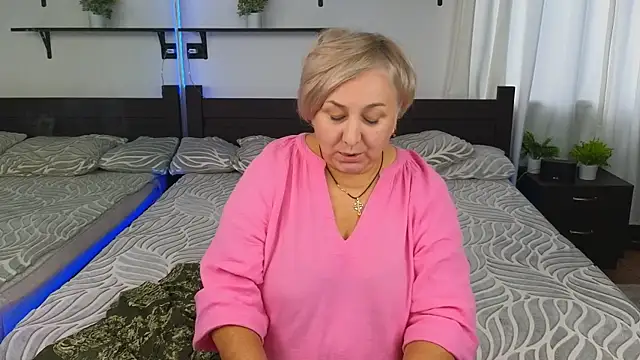 Snapshot of Marta_Wils chatting on September 23, 2025, 7:33 am Marta Wils online show from September 23, 2025, 7:33 am