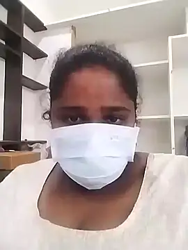 Snapshot of Ammulu-k chatting on October 13, 2025, 7:19 am Ammulu-k online show from October 13, 2025, 7:19 am