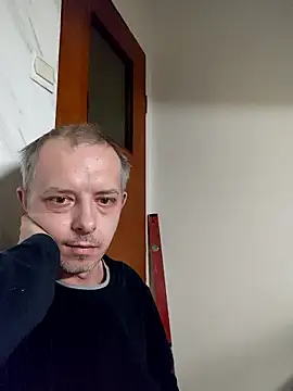 szajbusek41 online show from January 14, 2026, 3:01 am