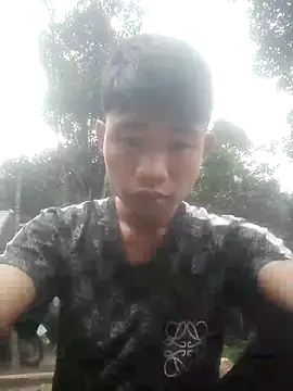 Nhyy xx online show from October 17, 2025, 5:10 am