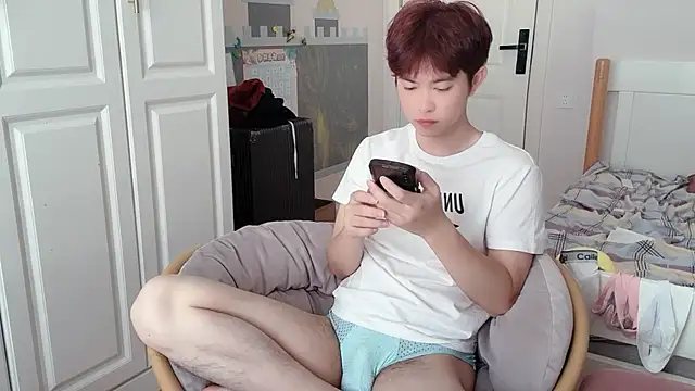 xlong00099 online show from October 3, 2025, 4:53 am