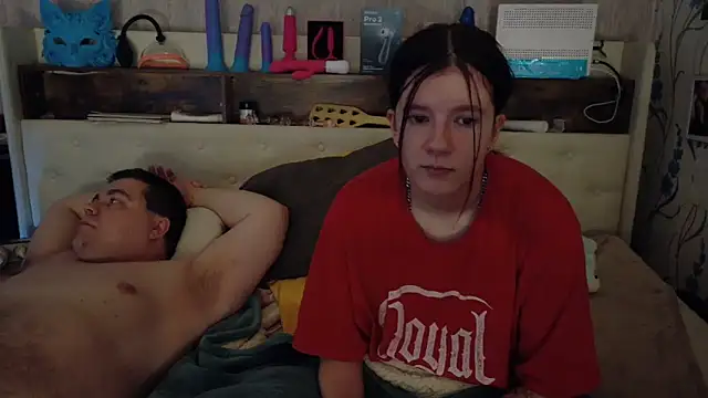 Hot SkinnyGirl online show from April 8, 2026, 10:10 pm