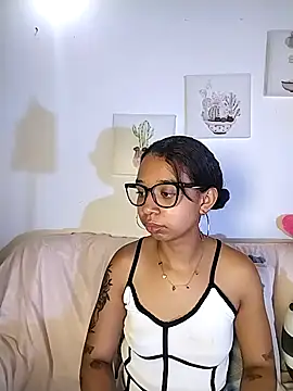 Suzanelee1 online show from October 30, 2025, 4:03 am