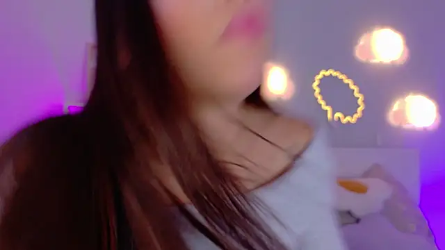 KeendraFox  online show from October 31, 2025, 11:33 am