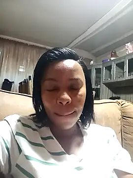Snapshot of Moleshhhh chatting on October 1, 2025, 7:20 pm Moleshhhh online show from October 1, 2025, 7:20 pm