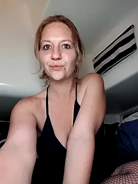 Snapshot of anayshotgirl chatting on September 26, 2025, 8:13 pm anayshotgirl online show from September 26, 2025, 8:13 pm