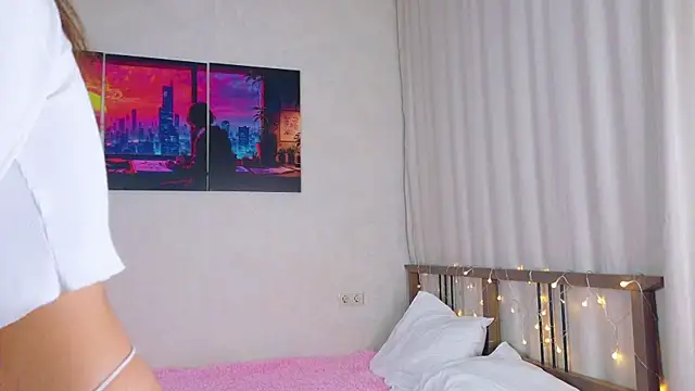 OnlyForYou  online show from November 18, 2025, 3:34 am