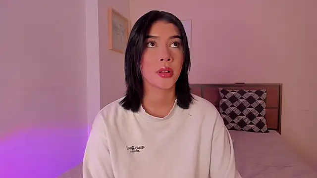 SofiaClarkson online show from January 10, 2026, 1:13 pm