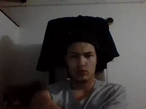 Snapshot of El_awo_ chatting on September 29, 2025, 3:44 am El awo online show from September 29, 2025, 3:44 am