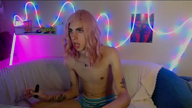 AlexNaughty14 online show from October 7, 2025, 9:17 am