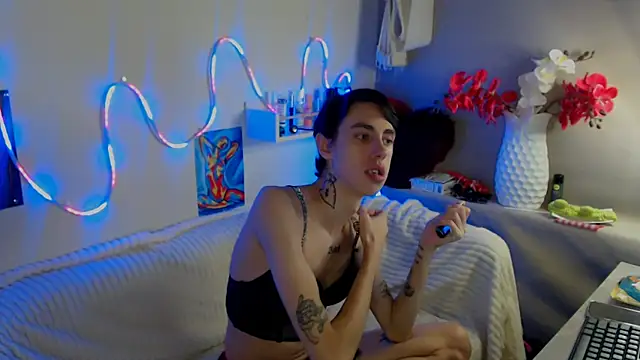 AlexNaughty14 online show from October 24, 2025, 9:17 am