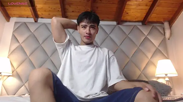 Clement Reyes online show from September 21, 2025, 12:18 pm