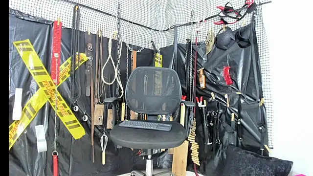 BDSM MEDUZA online show from March 24, 2026, 12:59 am