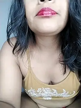 Karin 39 online show from April 11, 2026, 5:01 am