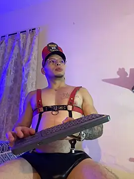 Matt your master  online show from October 31, 2025, 11:11 am