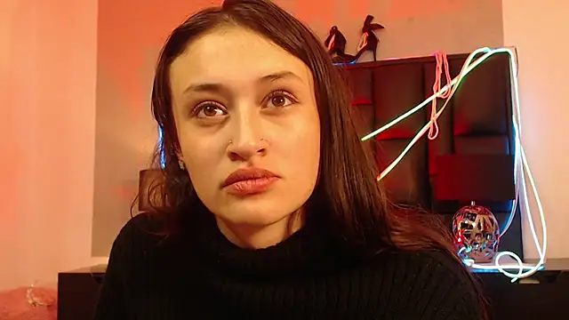 Emily Swiftt online show from October 16, 2025, 7:31 am