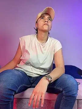 nicocoox online show from February 1, 2026, 2:21 am