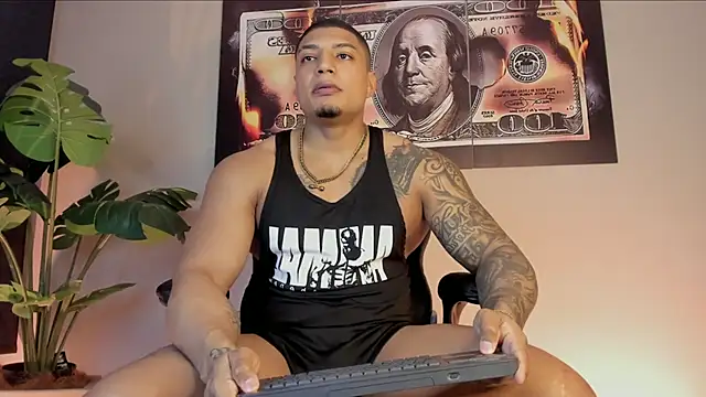 chrizmacgregor online show from December 15, 2025, 2:05 am