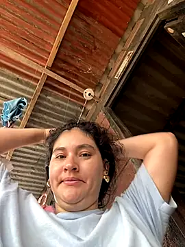 lunasexyhot18 online show from October 3, 2025, 4:26 pm