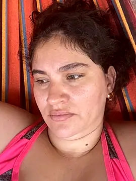 lunasexyhot18 online show from October 13, 2025, 4:18 pm