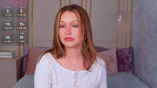 ChloeLavender online show from September 26, 2025, 11:03 am