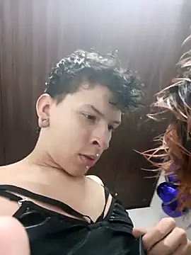 DemianSalvatore online show from February 3, 2026, 10:37 pm