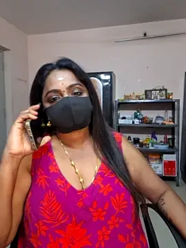 queendivya online show from July 4, 2026, 12:39 am
