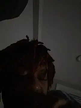 Snapshot of Zayinc chatting on November 11, 2025, 8:25 am Zayinc online show from November 11, 2025, 8:25 am