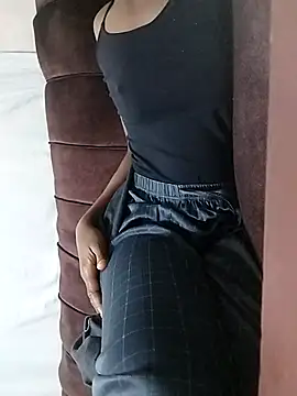 Snapshot of Lesego-mash chatting on October 10, 2025, 7:46 pm Lesego-mash online show from October 10, 2025, 7:46 pm