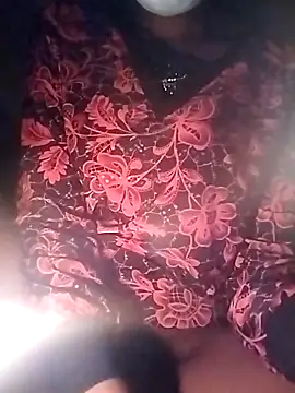 Snapshot of Lesego-mash chatting on October 12, 2025, 11:04 pm Lesego-mash online show from October 12, 2025, 11:04 pm