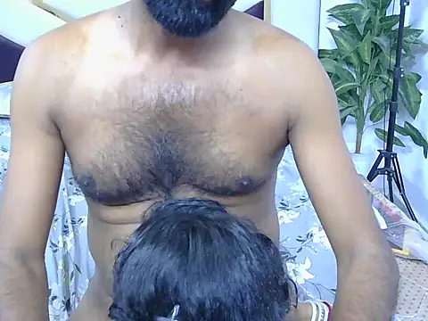 Lovelyy-couple online show from September 27, 2025, 6:35 pm