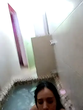 nenalinda69 online show from October 27, 2025, 4:55 pm