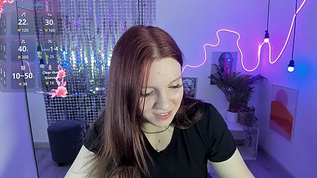 Layla Glam online show from October 20, 2025, 5:46 pm