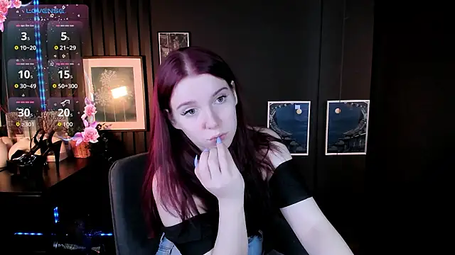 Layla Glam online show from March 3, 2026, 12:55 pm