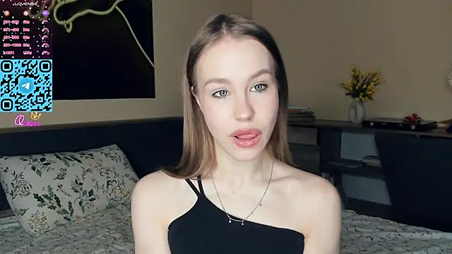 MaliaBourraine online show from April 16, 2026, 7:09 am