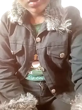 Snapshot of pari_rani7 chatting on December 3, 2025, 4:53 am pari rani7 online show from December 3, 2025, 4:53 am