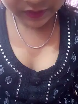 Snapshot of pari_rani7 chatting on February 10, 2026, 3:54 am pari rani7 online show from February 10, 2026, 3:54 am