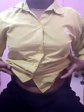 Snapshot of pari_rani7 chatting on February 26, 2026, 4:22 am pari rani7 online show from February 26, 2026, 4:22 am