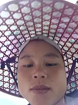 clara-cute online show from September 28, 2025, 1:33 am