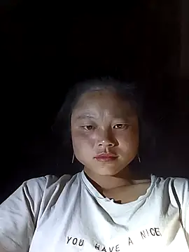 clara-cute online show from October 4, 2025, 9:57 pm