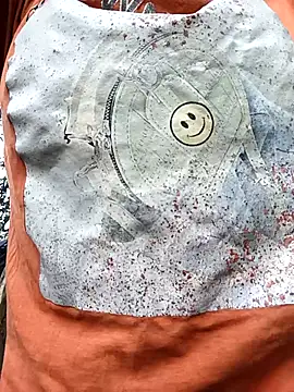 clara-cute online show from October 5, 2025, 10:24 am